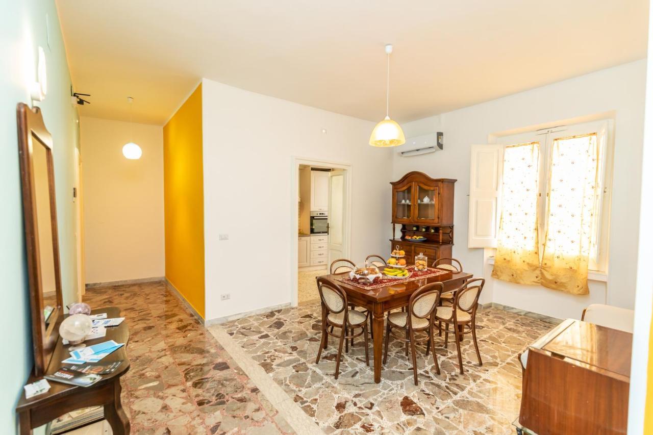 Casa Duconte Acomodação com café da manhã Barletta Exterior foto