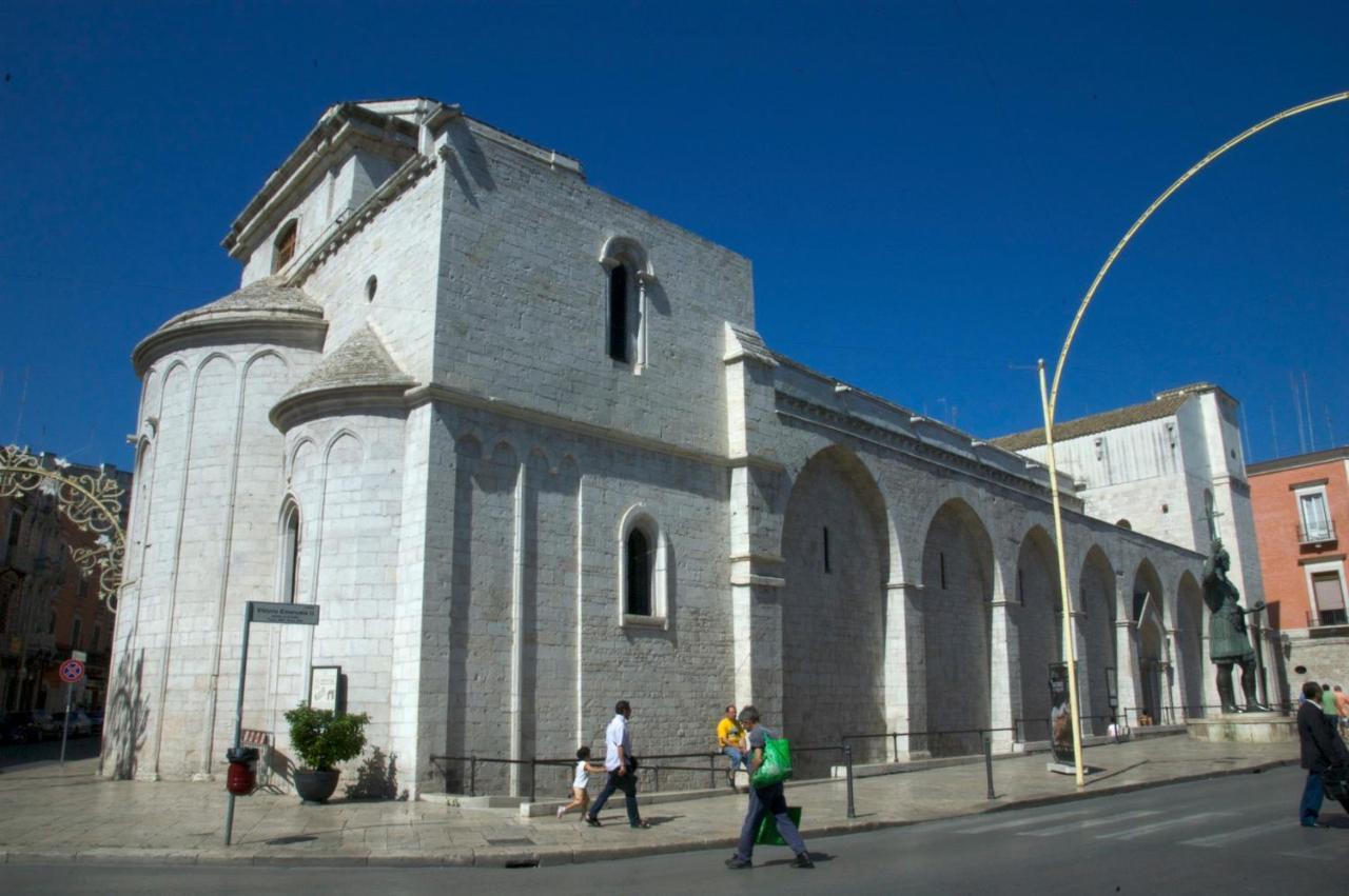 Casa Duconte Acomodação com café da manhã Barletta Exterior foto